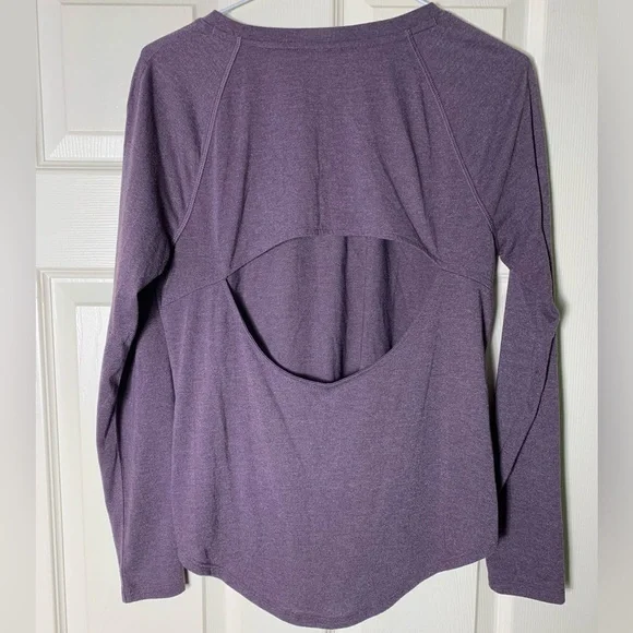 Under Armour | Women's Whisperlight Long Sleeve Pixel Purple - Picture 4 of 5